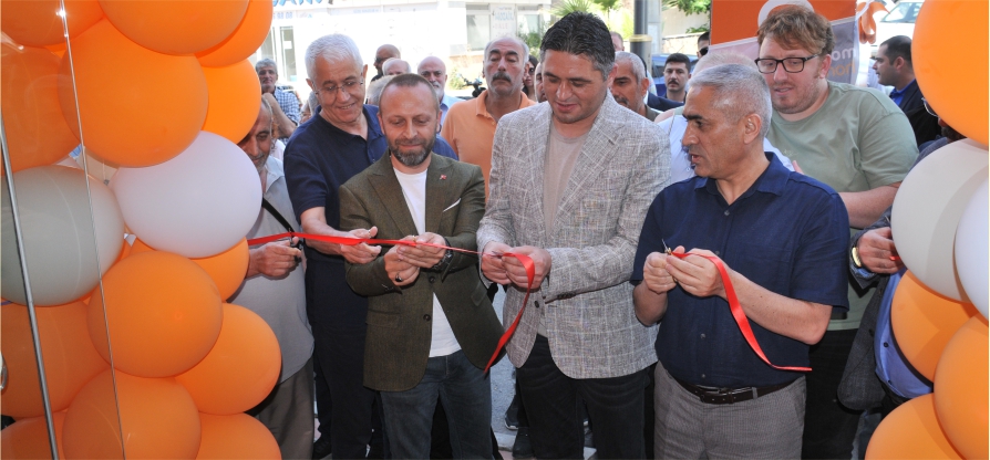 Aliağa'nın En Büyük Mobilya Mağazası Açıldı