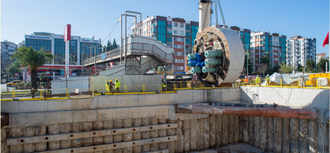 Dev tünel açma makineleri yer altına indi