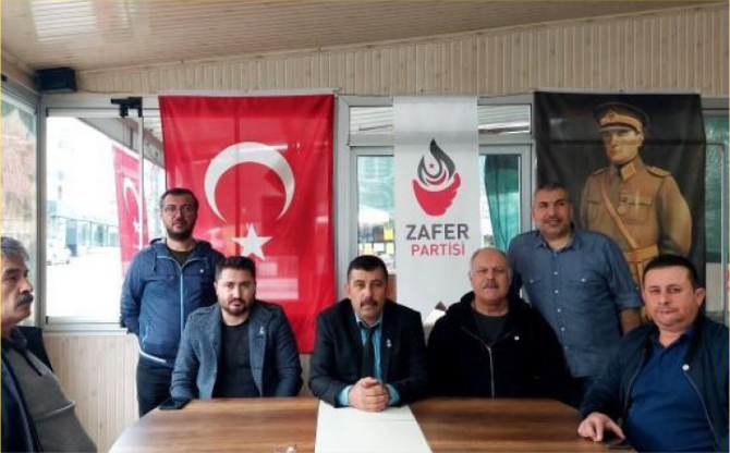 Zafer Partisi Aliağa İlçe Başkanı Ahmet Cengiz ve Yönetimi İstifa Etti