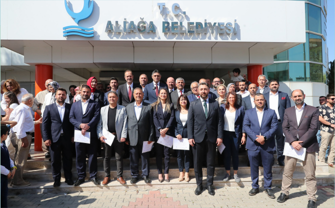 Aliağa Belediye Başkanı Serkan Acar Mazbatasını Aldı