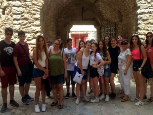 Suyun Karşısındaki Dostlarla Buluştular