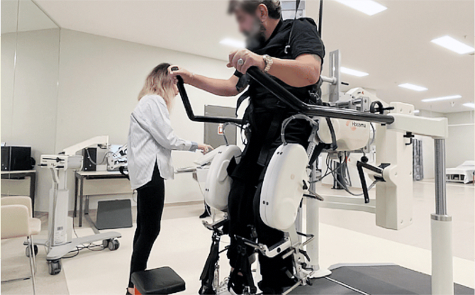 Beyni ikna etmeyi başardılar, felçliler yürüyebiliyor!