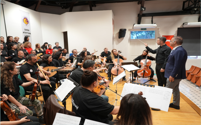 Maarif Orkestrası ve Halk Dansları Öğretmenlerden Sanat Ziyafeti