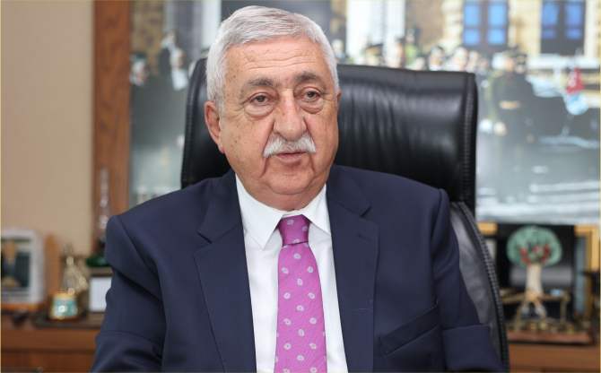 Palandöken, “Esnafla Vatandaş Karşı Karşıya Getirilmemeli”