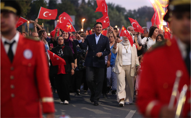 Aliağalılar Bayram Coşkusunu Fener Alayı ve Sefo Konseri İle Yaşayacak