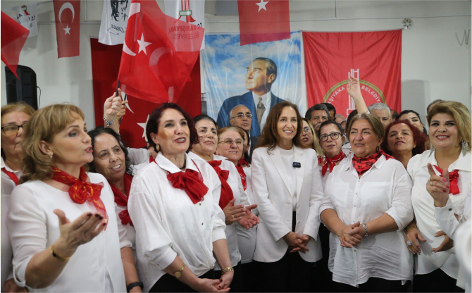 Karşıyaka’da 7’den 77’ye Cumhuriyet coşkusu!