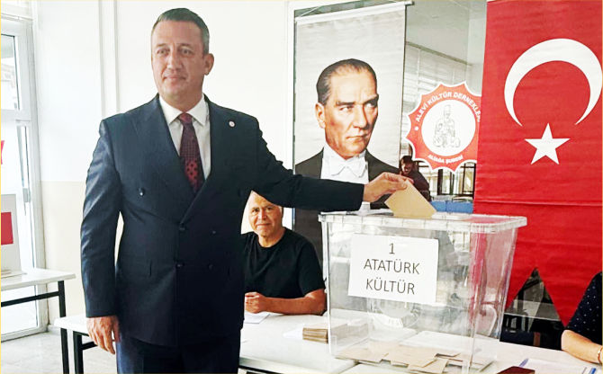 YENİ Parti Aliağa İlçe Başkanı Barış Eroğlu seçildi