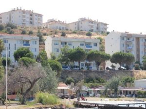 İzmir’deki Kritik Askeri Lojmanda Arama Başlatıldı