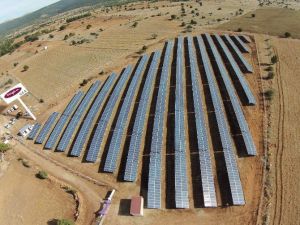 Tuğba, Enerjisini Güneşten Almaya Başladı