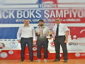 ÇOMÜ Öğrencisi Türkiye Kick Boks Şampiyonası Birincisi Oldu