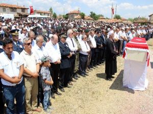 Şehit Polis Memuru Ahmet Demir Son Yolculuğuna Uğurlandı