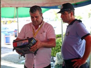 Buca Pazarlarında Terazi Denetimi