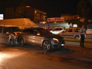 Akhisar’da Zincirleme Kaza: 6 Yaralı