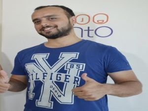 Pakistanlı Hasta İzmir’de Saç Ektirdi