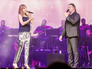 Kubat, 20. Sanat Yılını Harbiye’de Kutladı