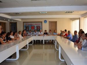 Chp’li Kadınlardan Barış Çağrısı