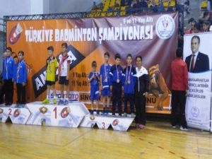Badmintonda Türkiye İkincisi Yunusemre’den