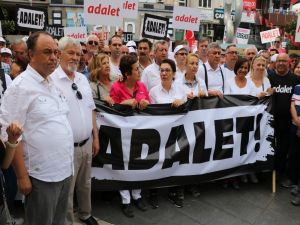 Chp İzmir Teşkilatından Manisa’da "Adalet Yürüyüşü"