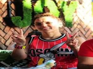 Okan Çaldı, Demet Akalın Eğlendi