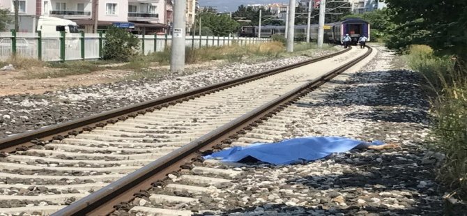 Manisa’da Trenin Çarptığı 14 Yaşındaki Çocuk Öldü