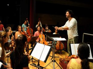 Orkestra Şefleri Karşıyaka’da Yetişiyor