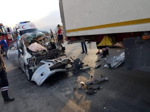 Afyonkarahisar’da Trafik Kazası: 2 Ölü, 2 Yaralı