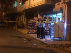 Markete Pompalı Tüfekle Saldırı: 2 Yaralı