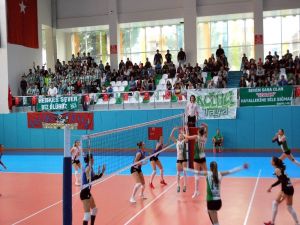 Salihli’nin Sultanları İzmir’i Rahat Geçti