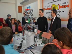 Saruhanlı’da Öğrenciler Robotik Çalışmaları İnceledi