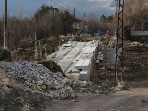 Çavdarhisar’da Tarihi Penkalas Köprüsü Yenileniyor