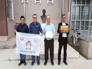 Çavdarhisar İmam Hatip Ortaokulu’na ’Beyaz Bayrak’ Ödülü