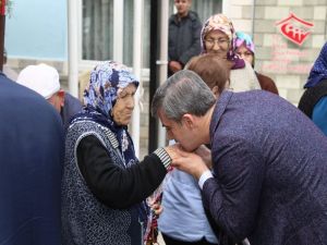 Başkan Şirin, Huzurevinde Kalan Yaşlılarla Buluştu