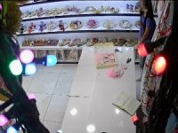 Cep Telefonu Çalan 18 Yaşındaki Genç Kadın Serbest Bırakıldı