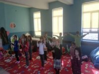 İlkokul Öğrencileri İçin ’’Halk Oyunları’’ Kursu Açıldı
