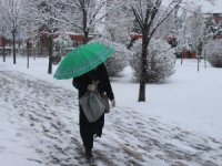 Uşak Kent Merkezine Mevsimin İlk Karı Yağdı