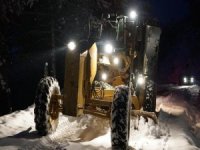 Alaşehir’de Karla Kapanan Yollar Açıldı