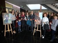 Sevginin Resmini Çizdiler