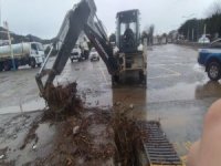 Bodrum Belediyesi Ekipleri, Tıkanan Dere Yatağına Müdahale Etti