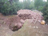 Akhisar’da Defineciler Suçüstü Yakalandı