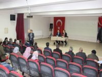 Öğrenci Velilerine "Bağımlılıkla Mücadele" Toplantısı