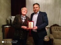 Esnaf Odası’ndan 50 Yıllık Emeğe Şükran Plaketi