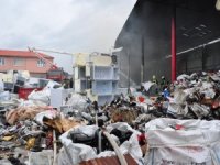 Geri Dönüşüm Tesisindeki Yangın Kontrol Altına Alındı