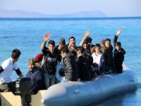 Göçmenlerin İzmir Üzerinden Yunanistan’a Geçişi Başladı