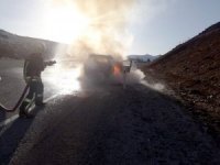 Seyir Halindeki Araç Yandı