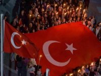 Uşak’ta Yurt Işıkları Mehmetçik İçin Yandı