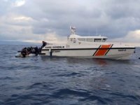 İzmir’de Türk Karasularına İtilen 48 Sığınmacı Kurtarıldı