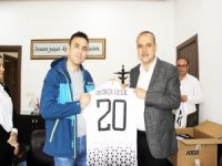 Başkan Uzundemir’den Özel Sporculara Anlamlı Destek