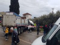 İzmir’de Korkunç Kaza: 1 Ölü, 4 Yaralı