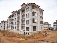 Acıpayam’da Depremzedeler İçin Yaptırılan 130 Konutun Kura Çekimi Yapıldı