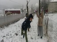 Kar Yağışına En Çok Sevinen Çocuklar Oldu